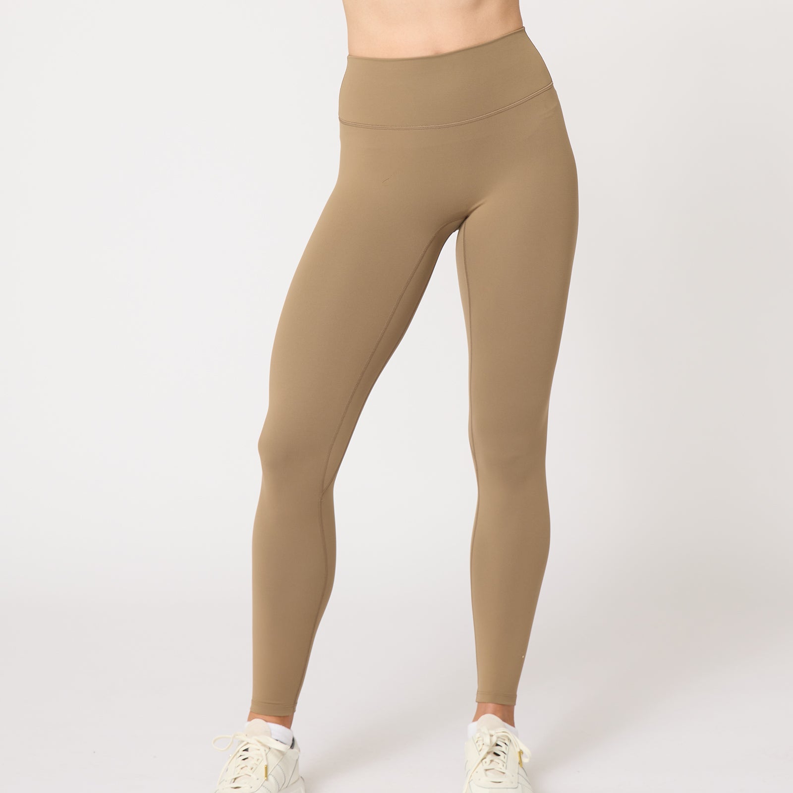 kissedearth_Activewear_12417.jpg