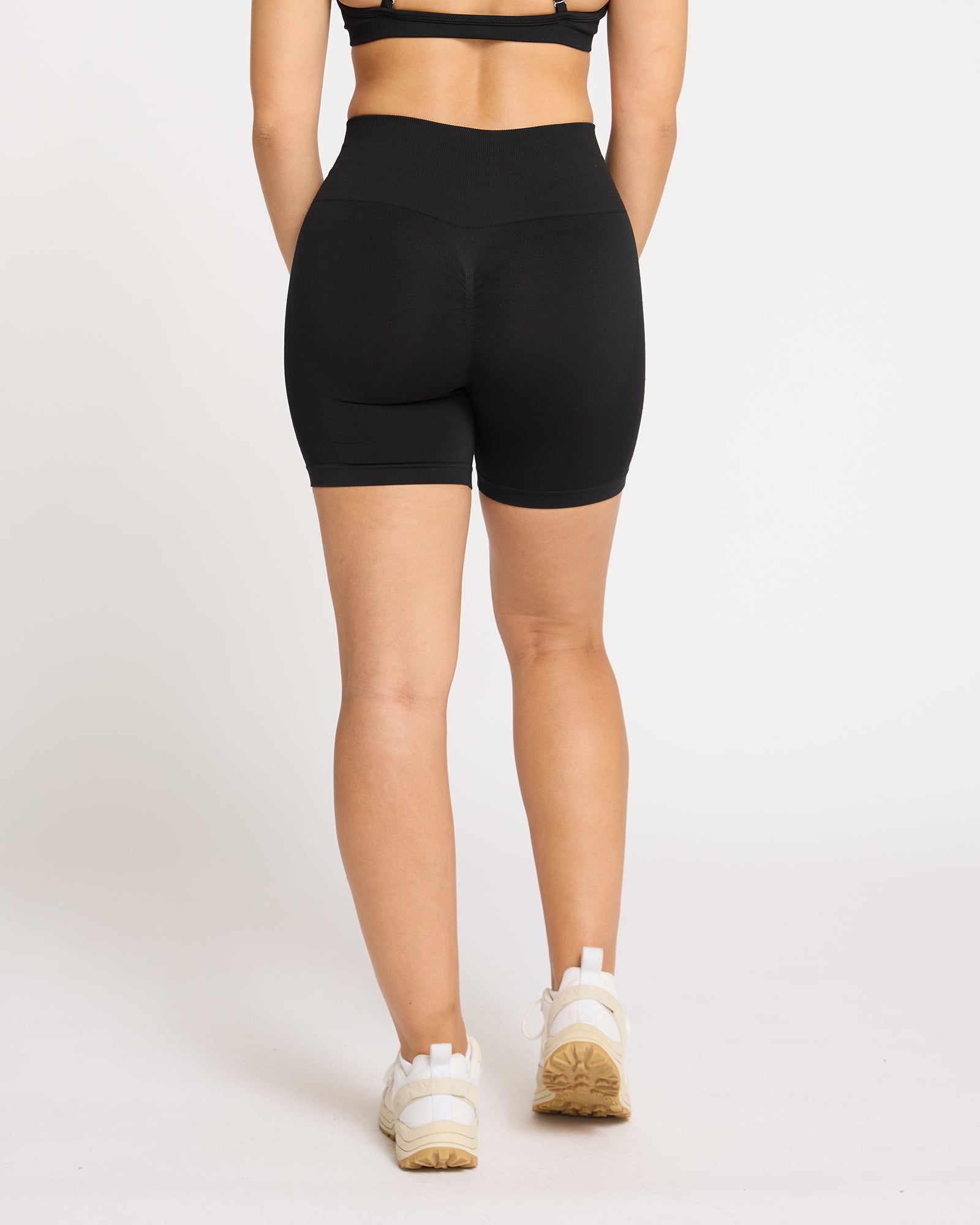 Contour Seamless Bike Shorts - Midnight