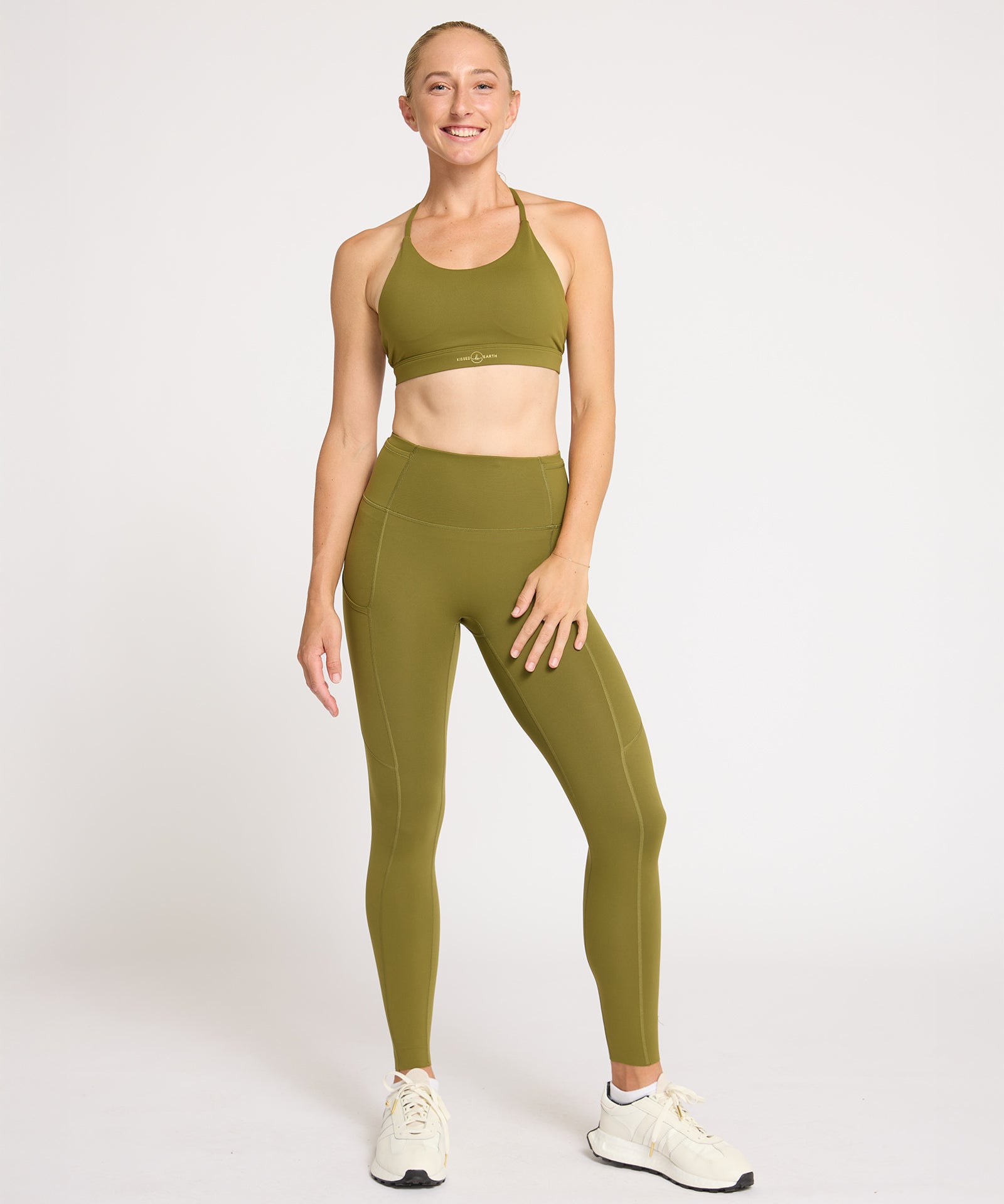 kissedearth_Activewear_8885_9cc45090-9586-4982-9102-bb93732774a7.jpg