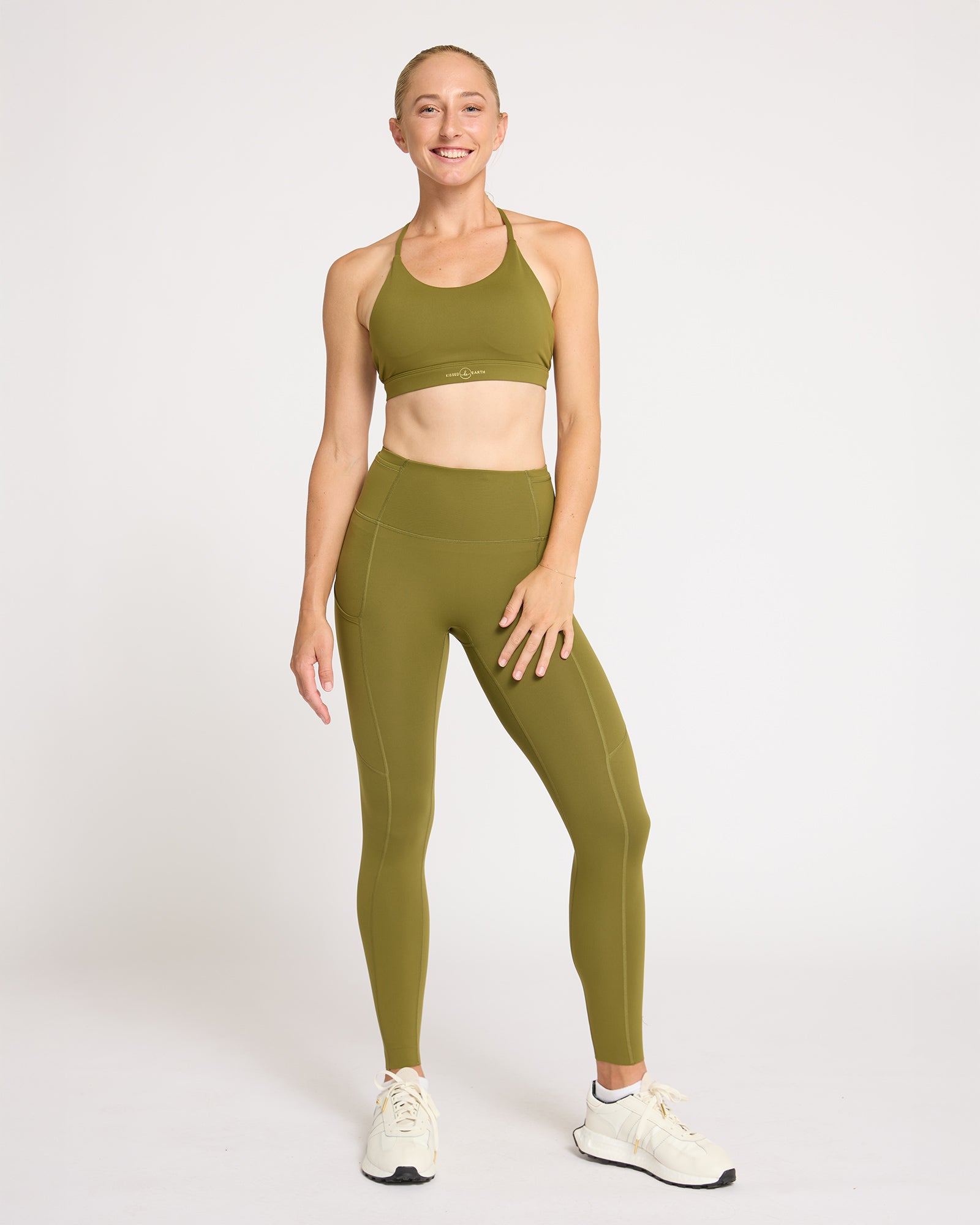 kissedearth_Activewear_8885_9cc45090-9586-4982-9102-bb93732774a7.jpg