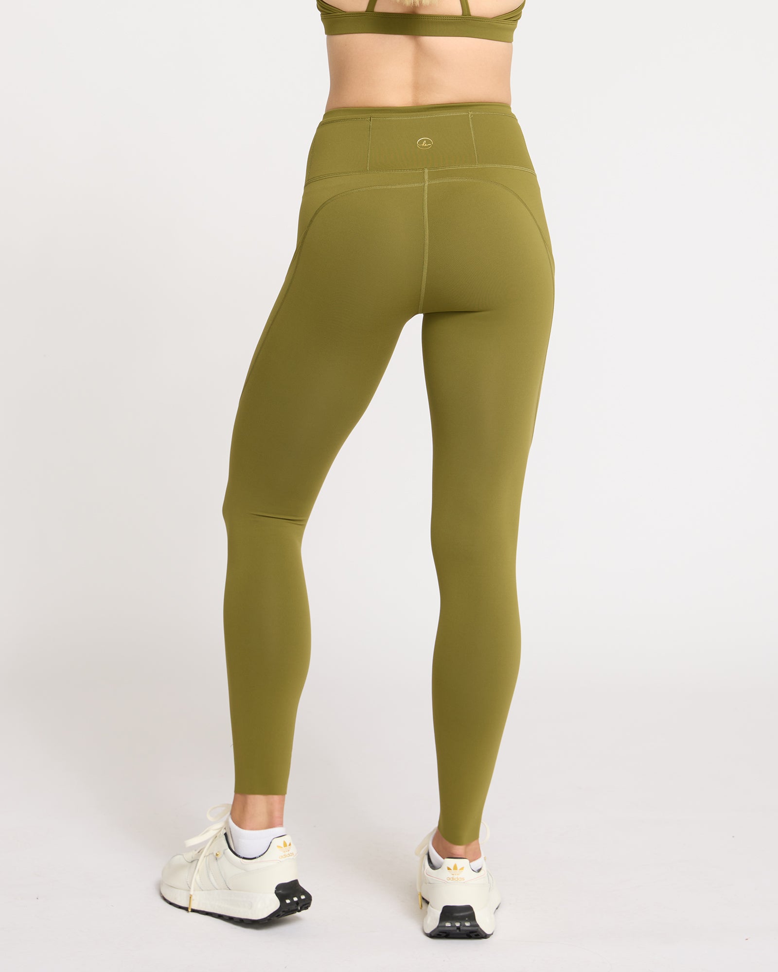 kissedearth_Activewear_8903.jpg